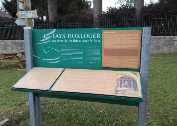 RIS 3 Le bizot eglise 1 - Parc Naturel Régional du Doubs Horloger