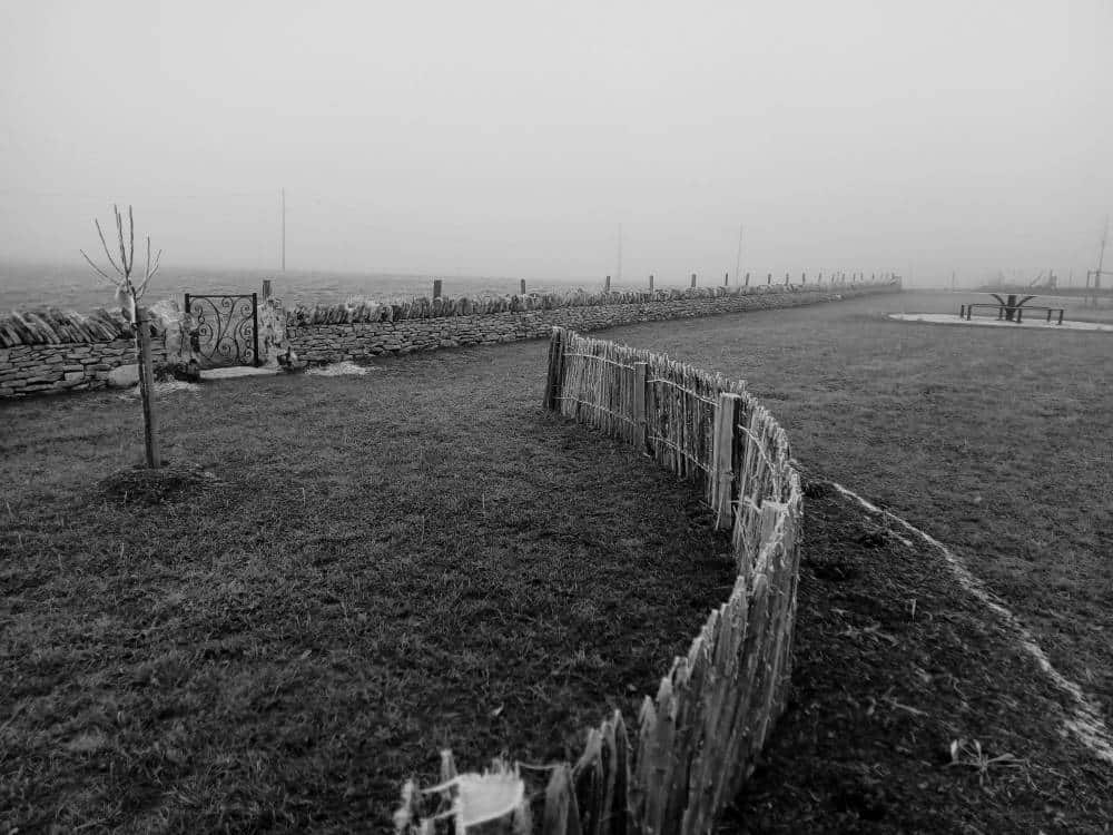 Murs de pierres sèches Le Mémont