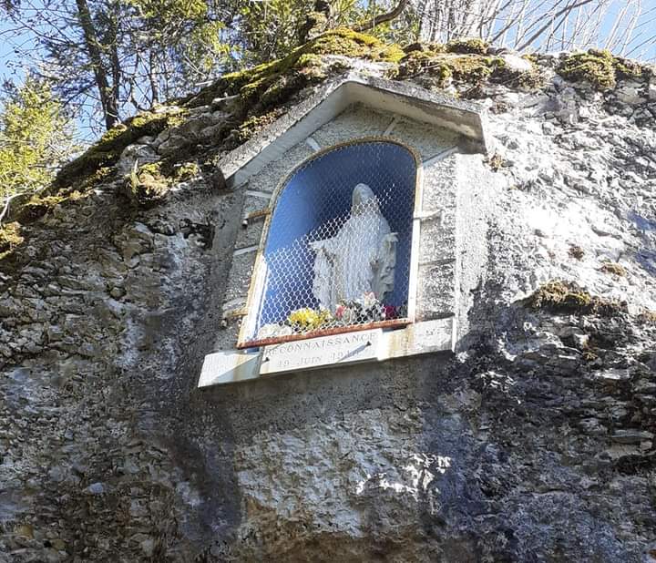 Statue religieuse à Thiebouhans